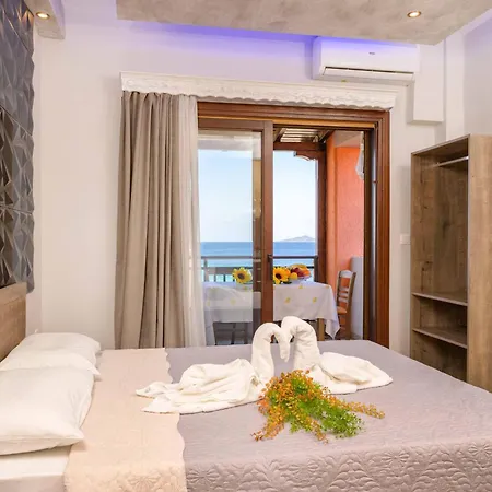 Copa Cabbana アパートホテル ネア・ローダ